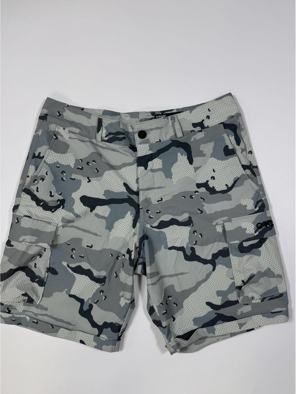 Oakley B1B Hybrid Cargo Shorts Gray Camo Ripstop Size 32 Outdoor
